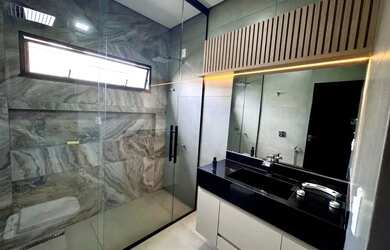 Imagem 3: Casa à venda em condomínio fechado na Zona Sul, com 3 quartos, piscina e móveis planejados