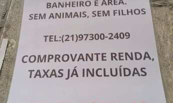 Imagem 7: Casa pequena, em Guadalupe. Com 1 quarto, cozinha, banheiro e área