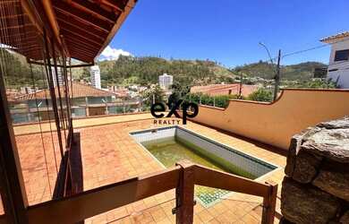 Imagem 4: Casa Alto Padrão no Pinheirinho - 515 m², Piscina, Energia Solar e 6 Vagas em Itajubá (MG