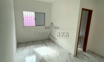 Imagem: Casa para venda tem 74m² com 3 quartos