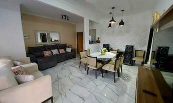 Imagem 4: Recanto QD 402, próximo a UPA, sobrado sendo 2 residencias