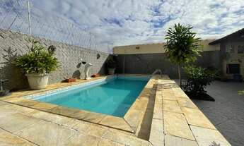 Imagem 6: Excelente casa arejada com 04 quartos, piscina e boa localização na Taquara - RJ