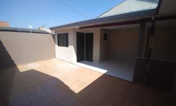 Imagem 3: Casa com 3 quartos, 2 banheiros, 3 vagas de garagem, área de lazer, edícula !!!