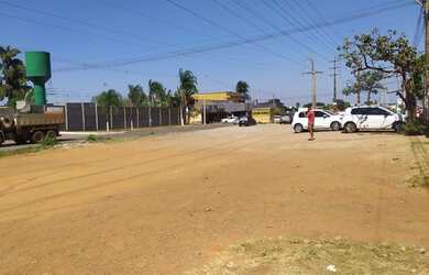 Imagem 2: Ponte Alta, Avenida São Francisco ao lado do balão, Ponto Comercial R$ 300.000