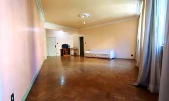 Imagem 4: Apartamento com 4 quartos, copa cozinha, dependência completa e vaga de garagem a venda na