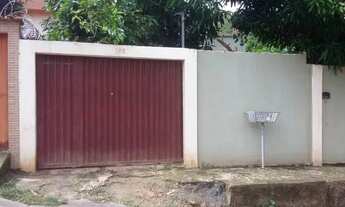 Imagem 3: Vendo lote com quatro moradias