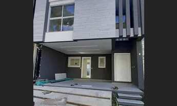 Imagem: SOBRADO NO UBERABA - NOVO - CONDOMÍNIO