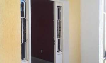 Imagem: Casa de Vila. No centro de Nilópolis em