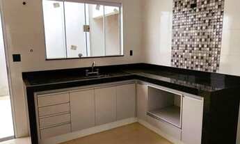 Imagem 4: Casa a venda tem 112 metros quadrados com 3 quartos