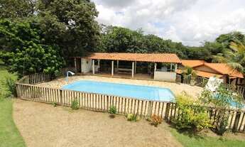 Imagem: Sitio com 5 casas e area de lazer completa