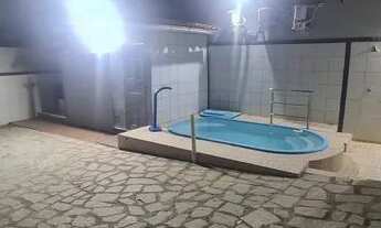 Imagem 2: Casa para aluguel possui 275 metros quadrados com 3 quartos em Praia de Carapibus - Conde