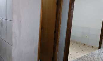 Imagem 5: Aluga-se uma kitnet