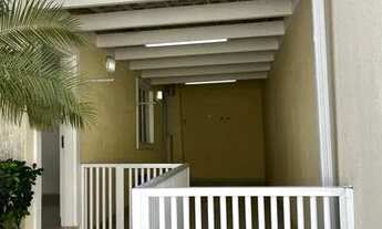 Imagem 4: Casa de condomínio para aluguel e venda possui 132 metros quadrados com 3 quartos