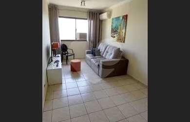 Imagem 4: Apartamento disponível para a venda no Edifício Petinelli com excelente localização no Cen