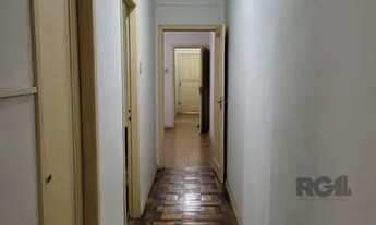 Imagem 7: Apartamento com 2 dormitórios, com sacada no Bairro Centro Histórico