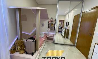 Imagem 6: Condominio do Lago residência com armários a venda