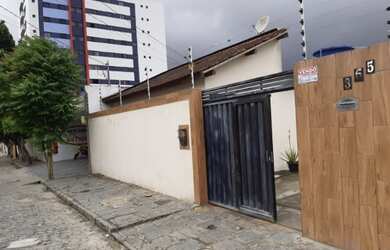 Imagem 6: Casa de esquina com excelente no lacalização no Bairro do cruzeiro