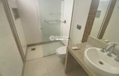 Imagem 7: Casa com 4 quartos para alugar no bairro Jardim Karaíba