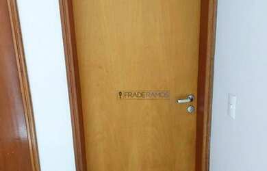 Imagem 3: Apartamento com 3 dormitórios para alugar, 71 m² por R$ 2.300/mês - Jardim Goiás - Goiânia