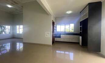 Imagem 5: Casa Térrea com 3 dormitórios, sendo 1 suíte Disponívelpara VENDA ou LOCAÇÃO em Condomínio