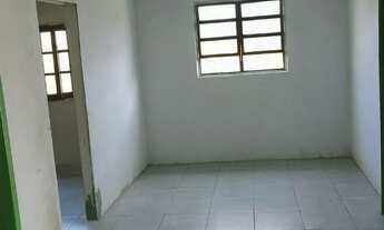 Imagem 2: Casa de material