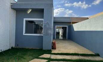 Imagem: Casa Exclusiva com Lote de 180m² Bairro