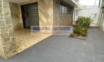 Imagem 2: Imóvel para aluguel possui 230 metros quadrados com 3 quartos