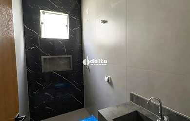 Imagem 2: Casa residencial com 3 quartos sendo 1 suíte, disponível para aluguel e venda no bairro Ja