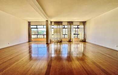 Imagem 2: Amplo Apartamento de 4 Quartos à Venda na Av. Rio Branco Centro de Juiz de Fora