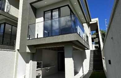 Imagem 2: Sobrado à Venda no Jardim Atlântico