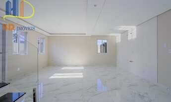 Imagem 4: Que tal um sobrado frente para rua em São José dos Pinhais com 3 quartos e 2 vagas?