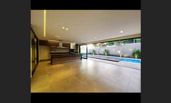 Imagem 4: Casa venda tem 420 metros quadrados com 4 quartos