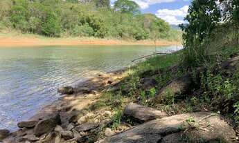 Imagem 6: Terreno e seu projeto