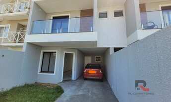 Imagem 3: Sobrado para Venda em Curitiba, Uberaba, 4 dormitórios, 1 suíte, 4 banheiros, 2 vagas