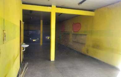 Imagem 3: ALUGO SALÃO COMERCIAL FRENTE AVENIDA (VI411