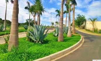 Imagem 6: Lindo terreno com otima topografia , em um condomínio club , com muita segurança e con