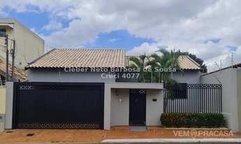 Imagem 1: EXCELENTE IMÓVEL COM 03 QUARTOS E PISCINA EM ÓTIMA LOCALIZAÇÃO!