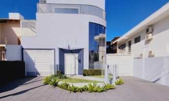 Imagem: Linda casa no Balneário Estreito, podendo