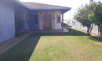 Imagem 2: Casa de condomínio para venda com 200 metros quadrados com 4 quartos