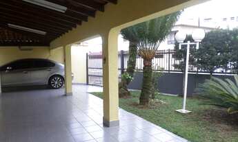 Imagem 2: Casa lado Praia com 3 quartos, 4 vagas, Jardim, Churrasqueira, no Solemar - Praia Grande