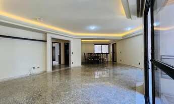 Imagem 3: Amplo apartamento com 4 dormitórios e 3 vagas de garagem