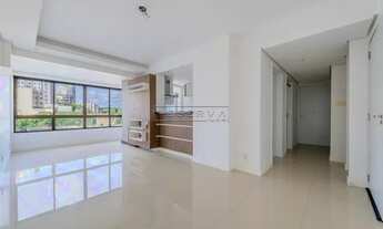 Imagem: Na Felizardo Furtado ao lado do Colégio