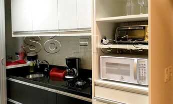 Imagem 7: Flat com ótima localização ao lado da Av Santo Amaro e a alguns metrôs do Pq Ibirapuera. S