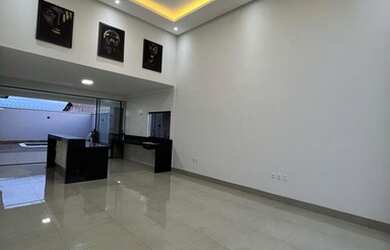 Imagem 2: Mansao 3 quartos sozinha no lote com acabamento lindo em Senador Canedo