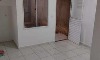 Imagem 4: ALUGA-SE CASA Casa com 2 dormitórios