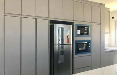 Imagem 4: Promoção apto novo semimobiliado 3 suítes e 2 vagas na Meia Praia