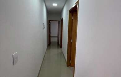Imagem 6: Casa para Venda em Goiânia, Residencial Kátia, 3 dormitórios, 3 suítes, 3 banheiros, 4 vag