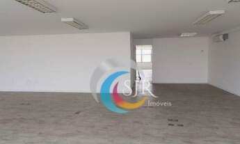 Imagem 5: Conjunto de 266m² recém reformado, finalizando detalhes. está me vão livre, com 4 banheiro