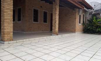 Imagem 5: Casa para venda com 200 metros quadrados com 4 quartos em Indaiá - Caraguatatuba - SP