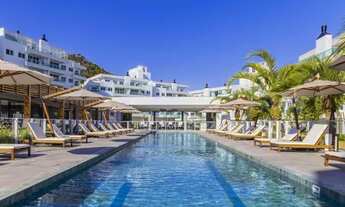 Imagem 2: Apartamento para Venda em Florianópolis, Jurerê, 2 dormitórios, 1 suíte, 2 banheiros, 1 va